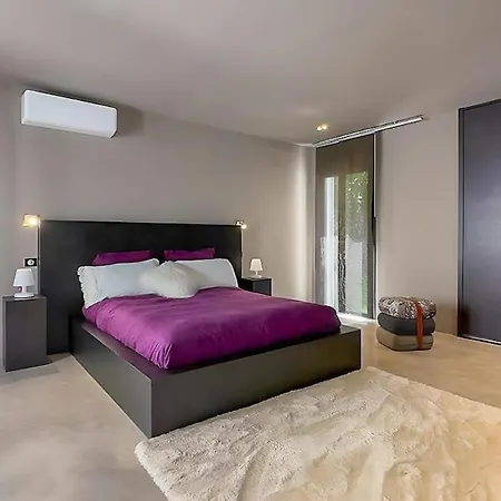 Beautiful Architect-designed Villa