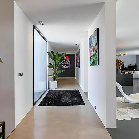 Beautiful Architect-designed Villa *