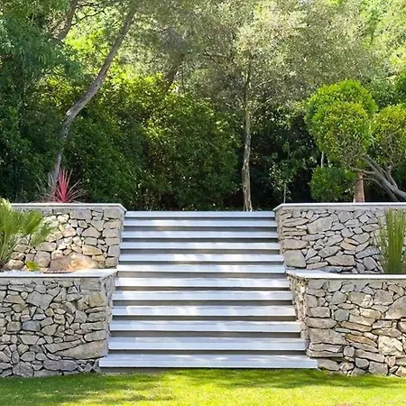 Villa Beautiful Architect-designed *