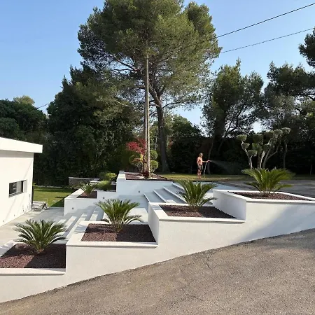 Villa Beautiful Architect-designed Nîmes